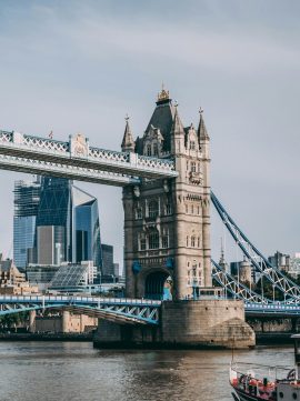 Photo by Charles Postiaux London Bridge, London